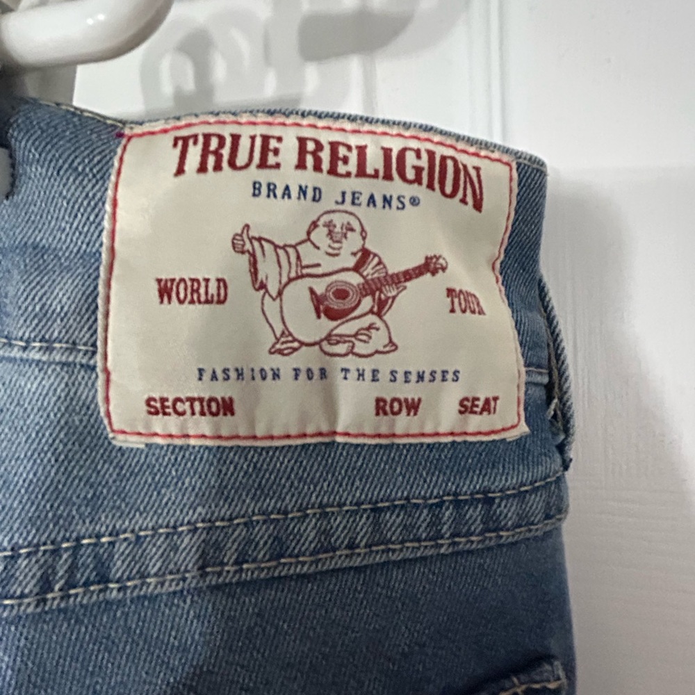 REAL AUTHENTIC DESIGNER JEANS‼️‼️True Religion Ricky cut denim. Size 33 not worn